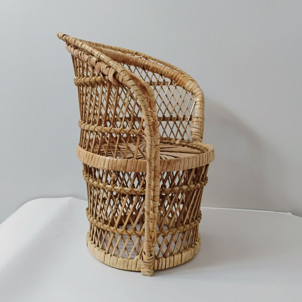 Vintage Wicker Peacock Doll Chair, Rattan Plant Stand, Hippie Boho Fan Back - Picture 8 of 8